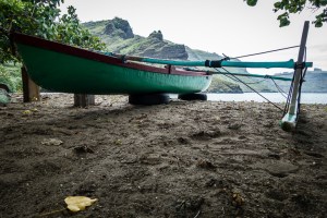 Fisherman's outrigger waiting to work